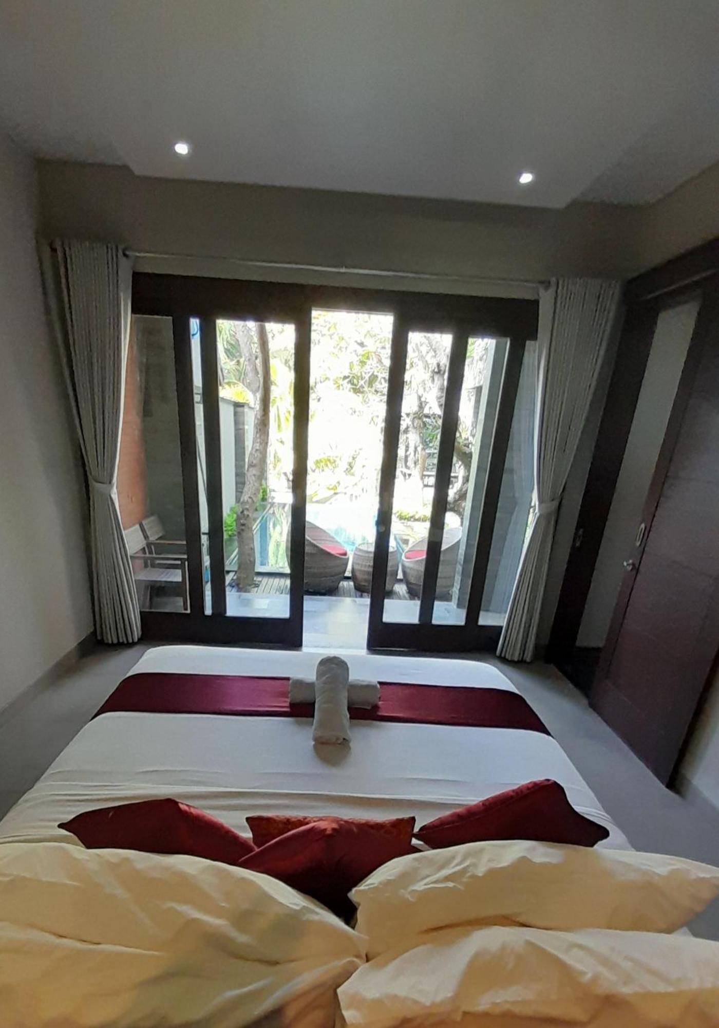 Villa Sakura Jimbaran Exterior foto